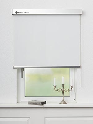 Verduisterend rolgordijn Wasat 5501.4401 Fensteransicht