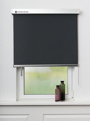 Verduisterend rolgordijn Miram 5508.4622 Fensteransicht